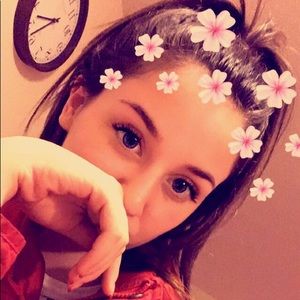 Meet your Posher, Nicole